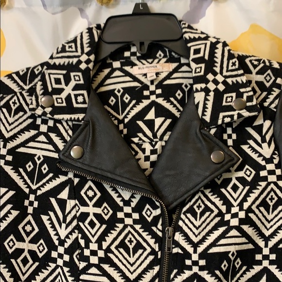 Moto jacket - Picture 2 of 8